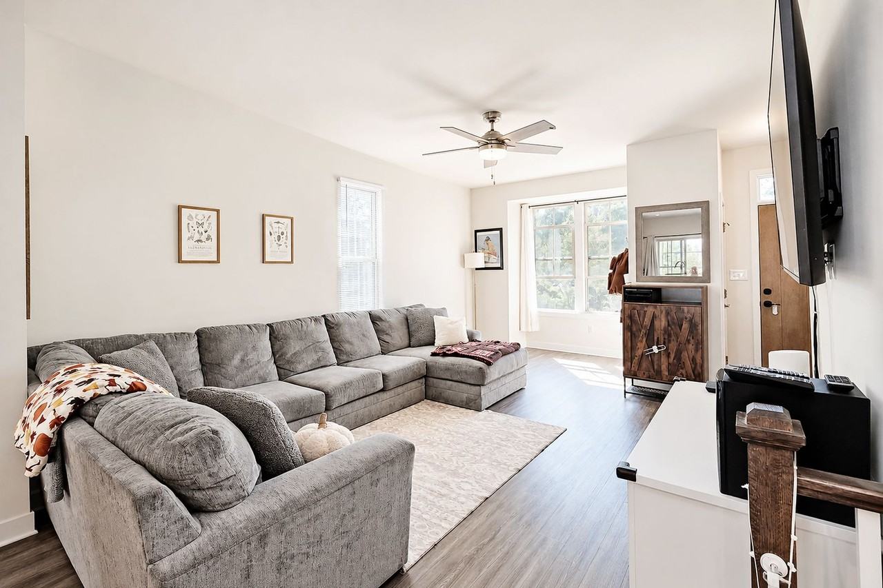 3494 Steamer Dr - Photo 4 of 24