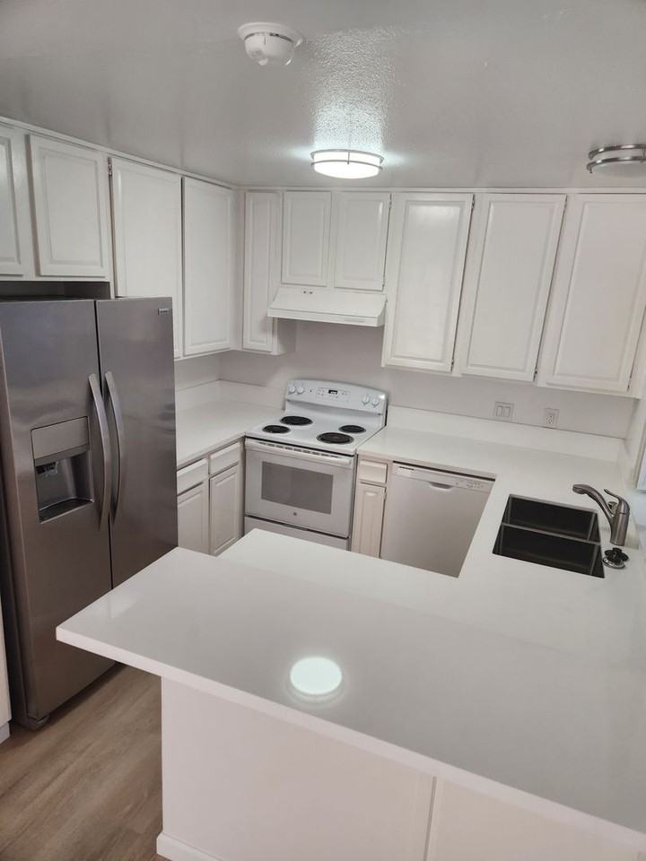 4268 5th Ave - Photo 2 of 20