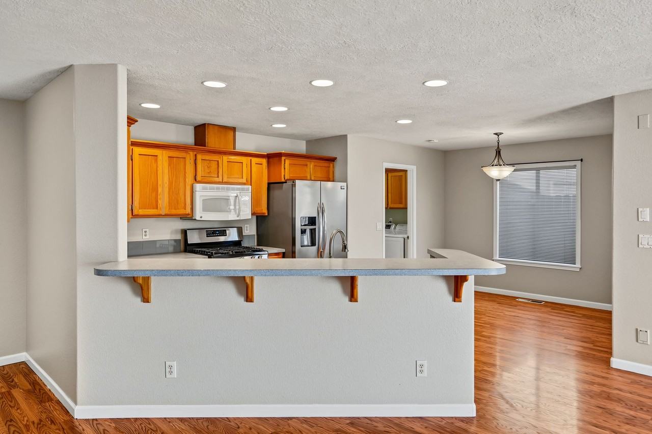 4468 Countryside Ct Ne - Photo 5 of 34