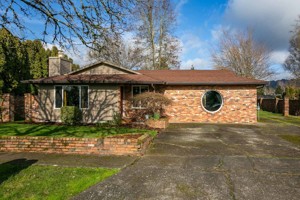 featured image of 3007 E Douglas Ave