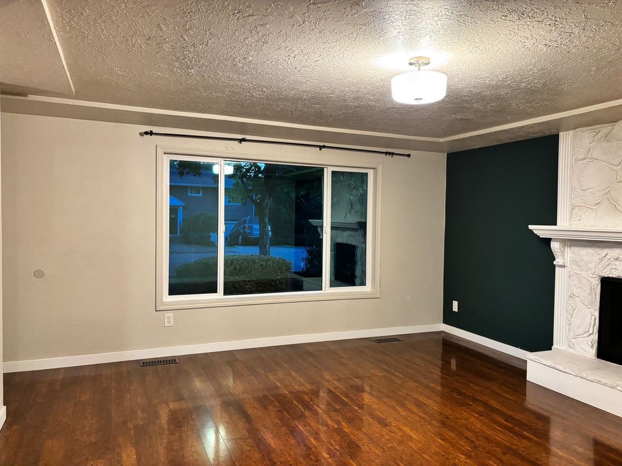 3007 E Douglas Ave - Photo 4 of 41