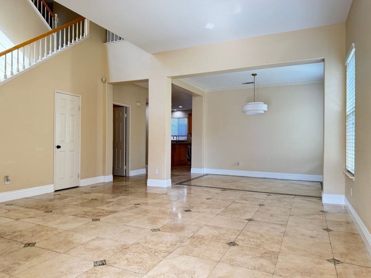87 Stardance Dr - Photo 3 of 33