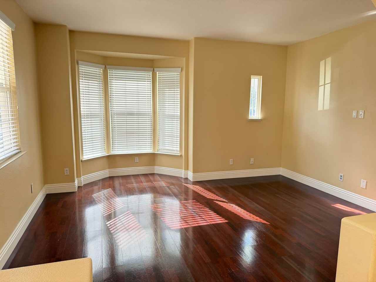 87 Stardance Dr - Photo 4 of 33