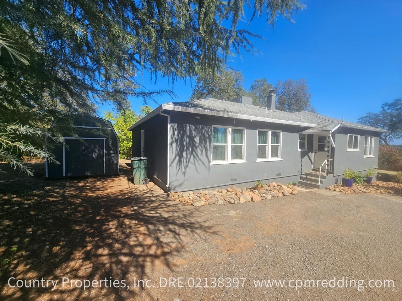 3826 Railroad Ave - Photo 2 of 21