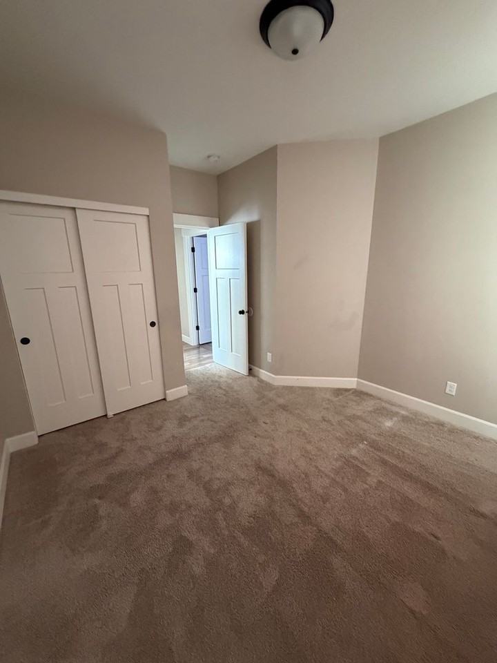 4302 Citabria St - Photo 4 of 12