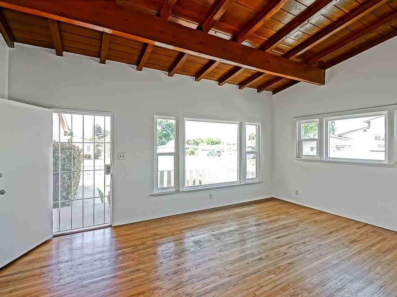 3531 W 226th St - Photo 4 of 36