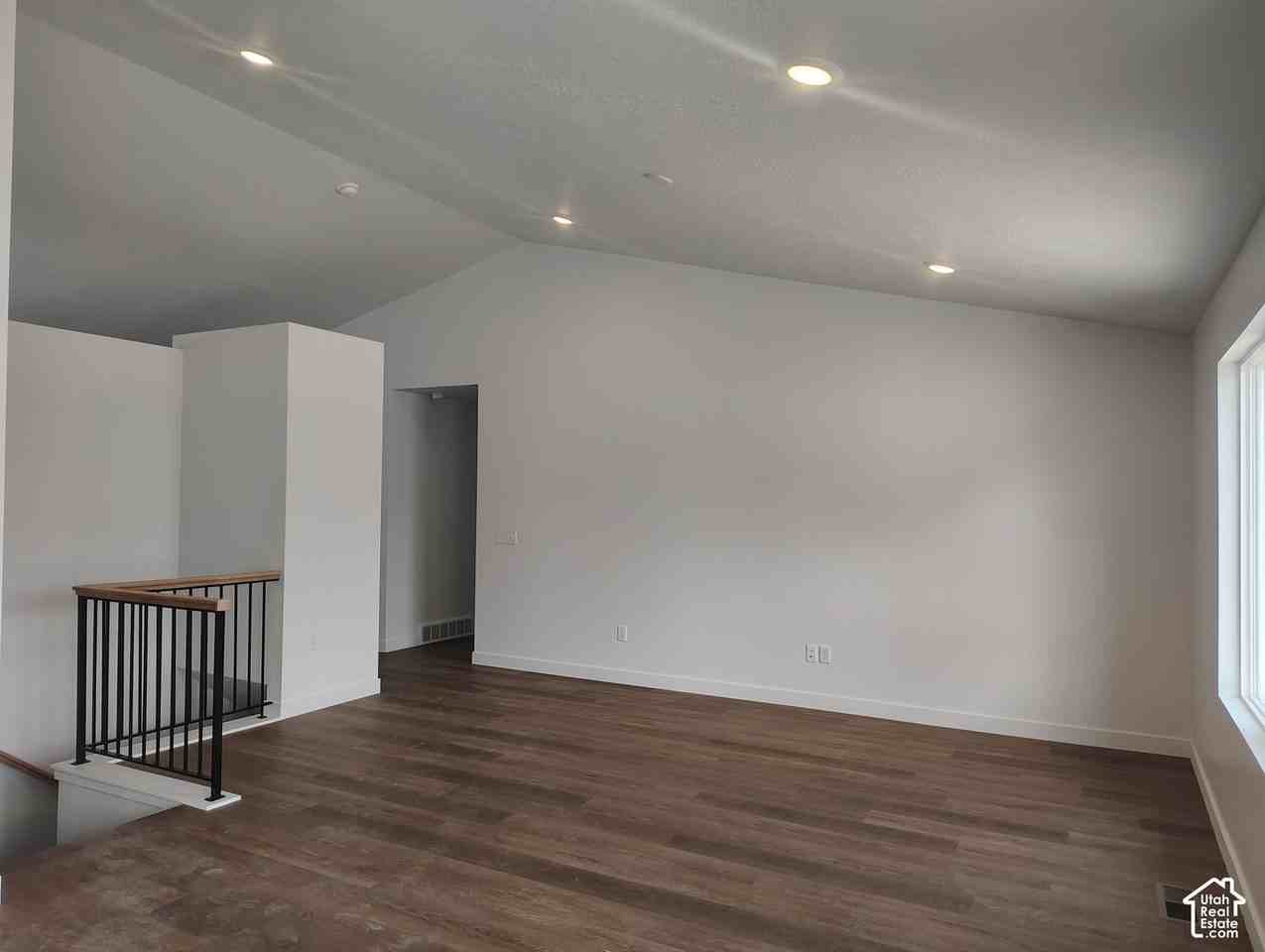 2124 N 90 W - Photo 6 of 19