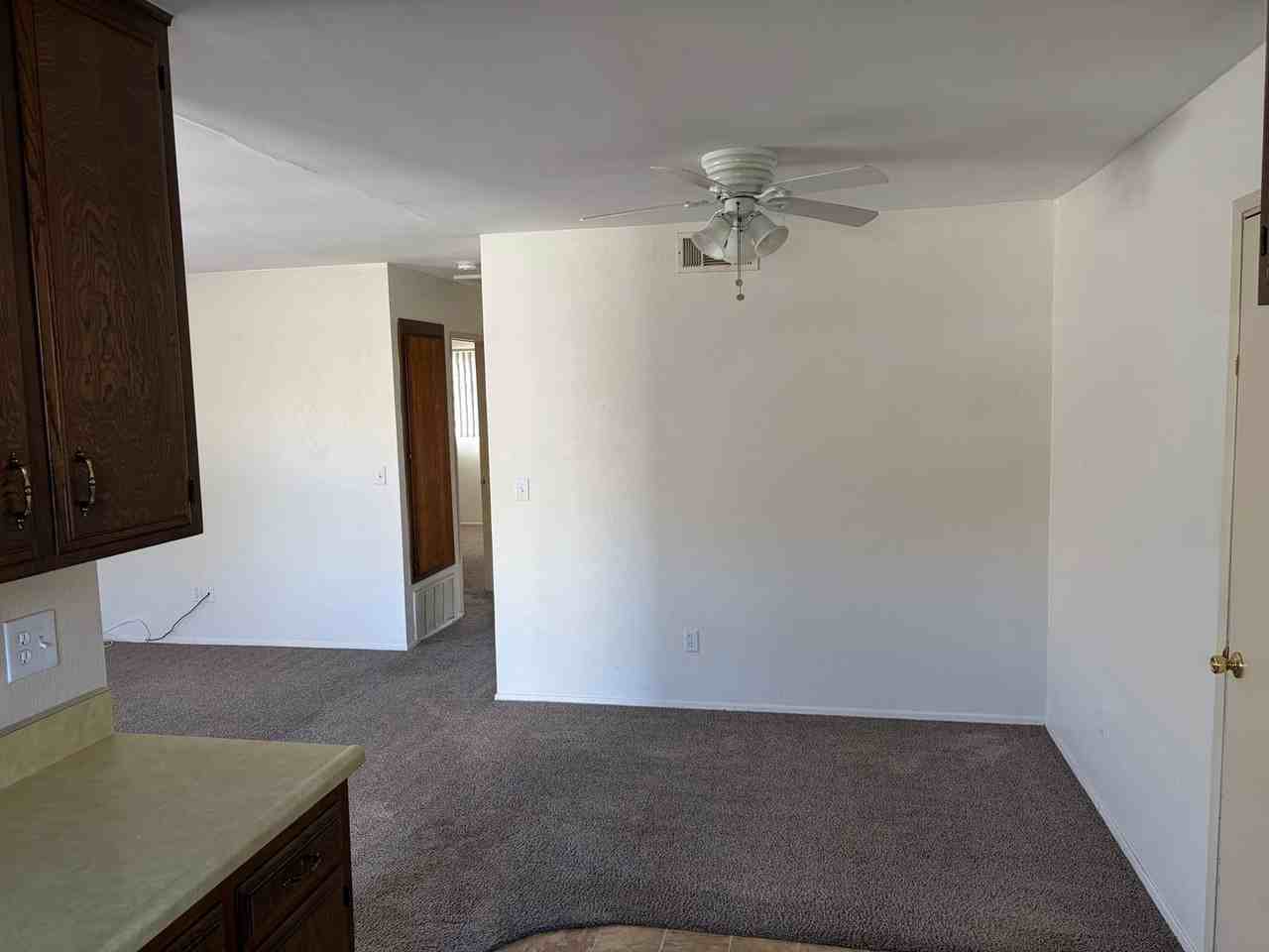 7038 1/2 Mount Vernon St - Photo 4 of 9
