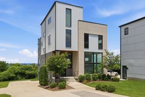 featured image of 6012A Hill Cir