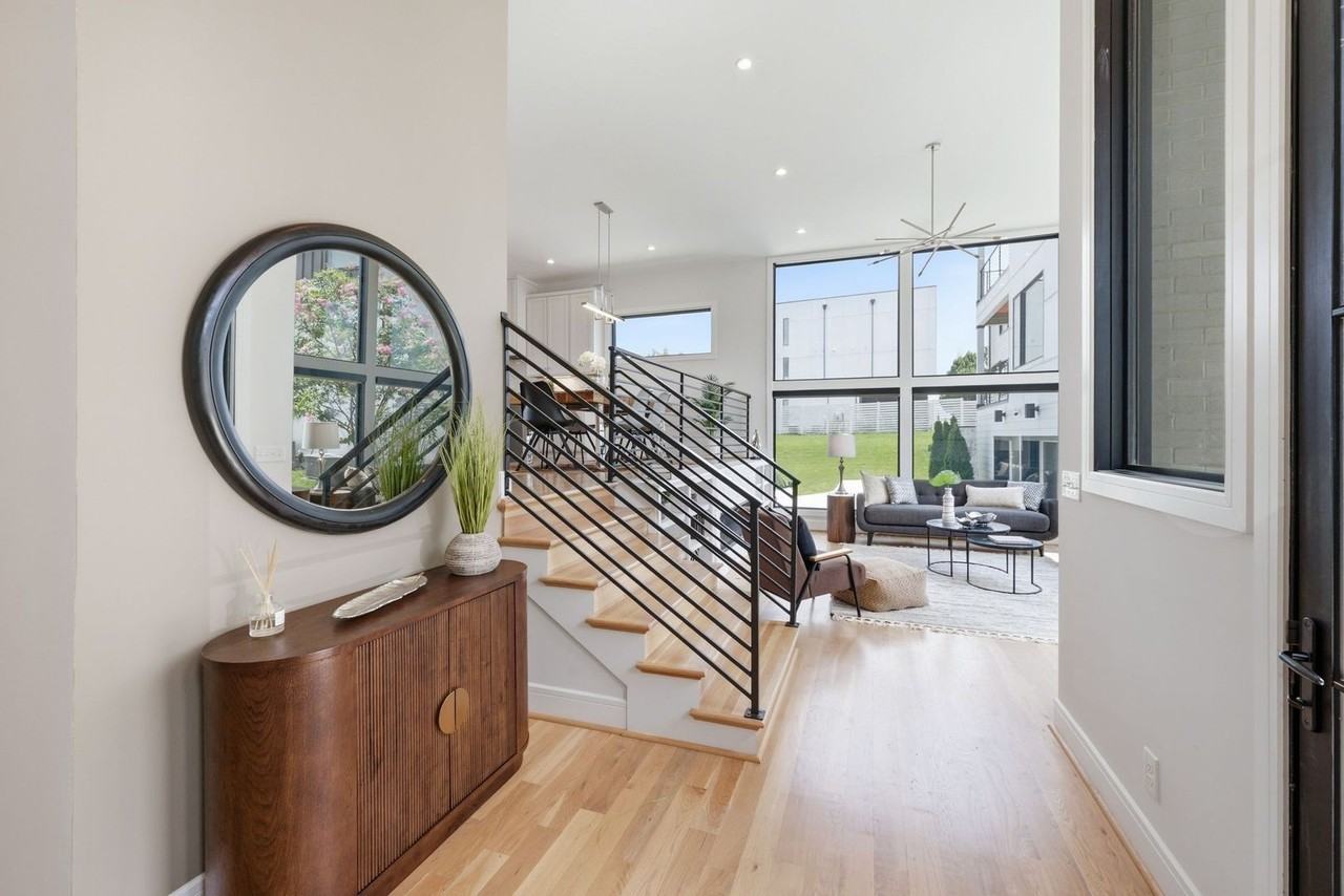 6012A Hill Cir - Photo 4 of 50