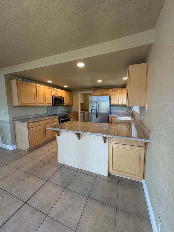 11726 Torrey Pines Dr - Photo 5 of 23