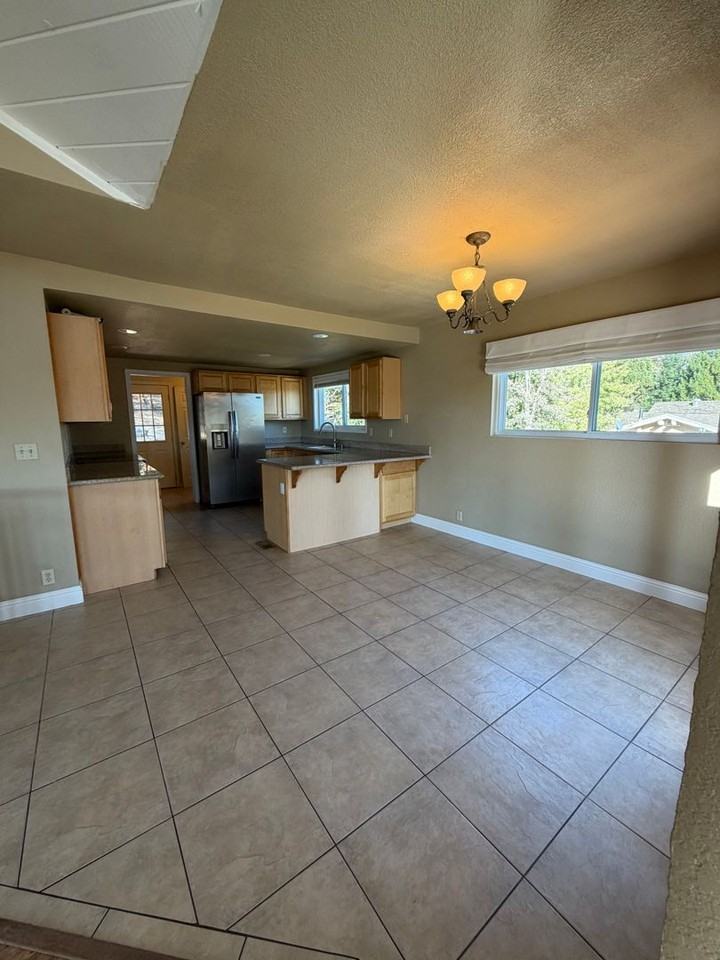 11726 Torrey Pines Dr - Photo 6 of 23