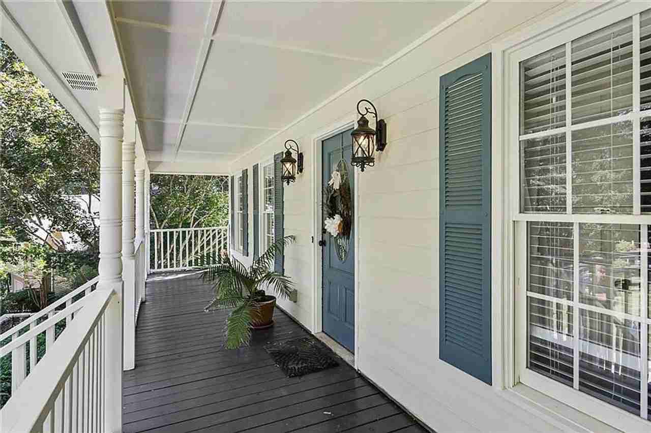1370 Fernwood Ct - Photo 7 of 37