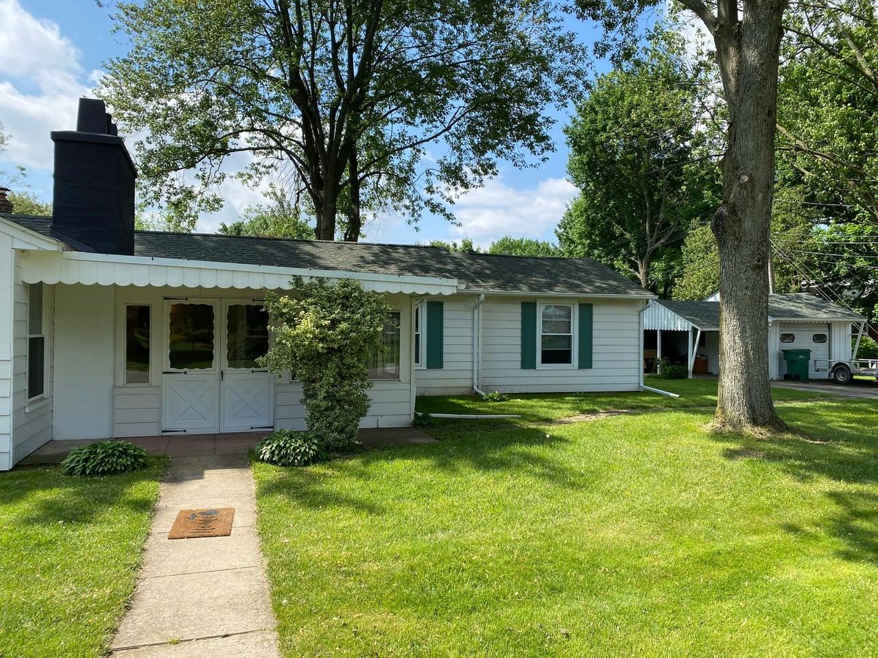 73837 Floral St - Photo 2 of 36