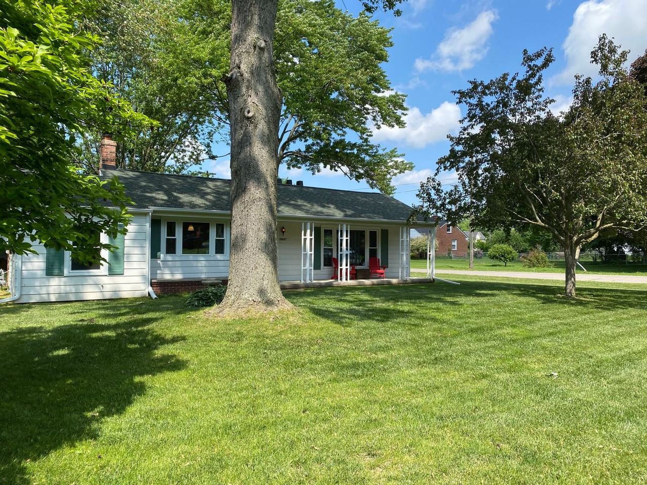 73837 Floral St - Photo 3 of 36
