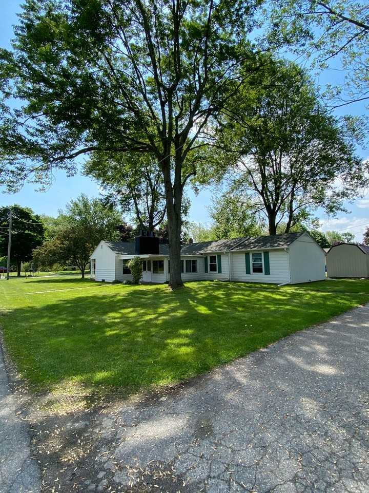 73837 Floral St - Photo 7 of 36