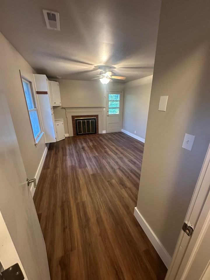 1745 Azalea Point Rd - Photo 4 of 7