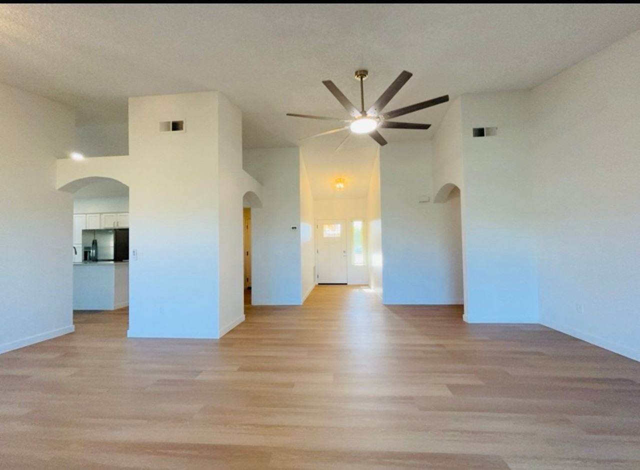 26066 Huxley Dr - Photo 7 of 30