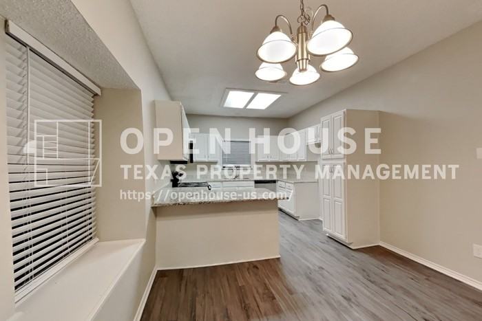 7217 Alissa Dr - Photo 6 of 20