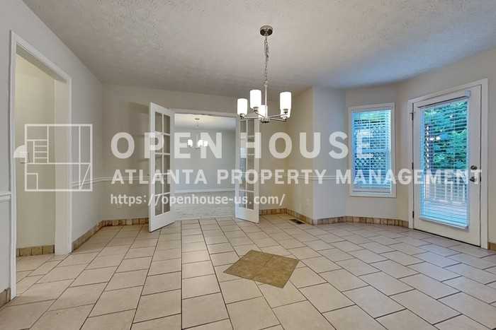 1555 Rose Pointe Dr - Photo 7 of 24