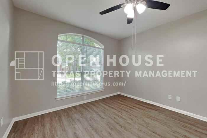 2922 Maple Bend Dr - Photo 5 of 23