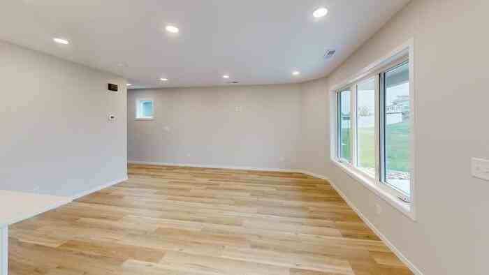 5304 Welder Ave - Photo 4 of 19