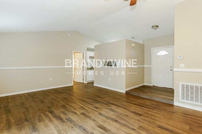 707 Old Creek Ct - Photo 4 of 22