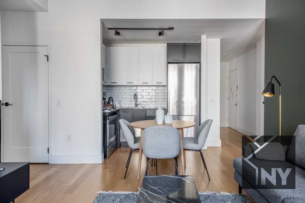 63 Hanover St #2201 - Photo 4 of 6
