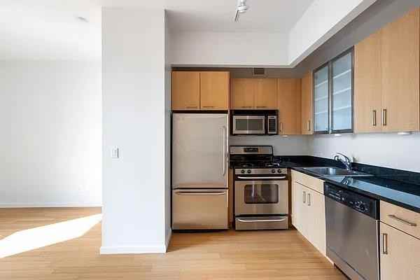 90 Albany St #26C - Photo 2 of 3