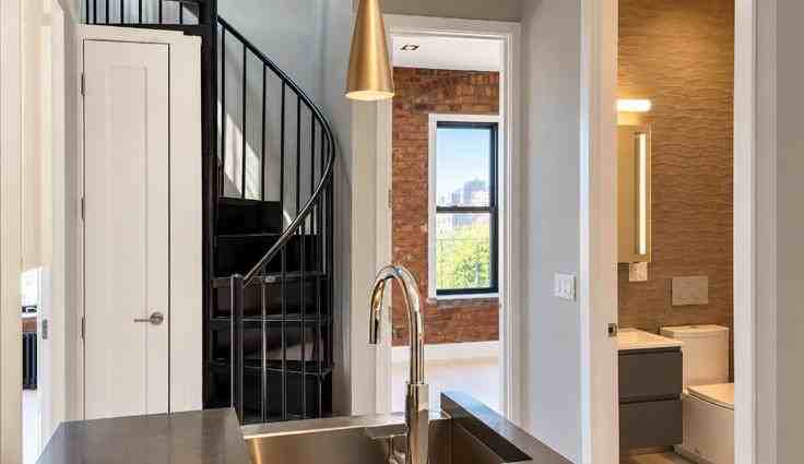 E 119th St #5C - Photo 3 of 18