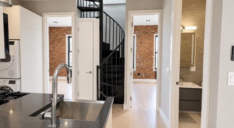 E 119th St #5C - Photo 4 of 18