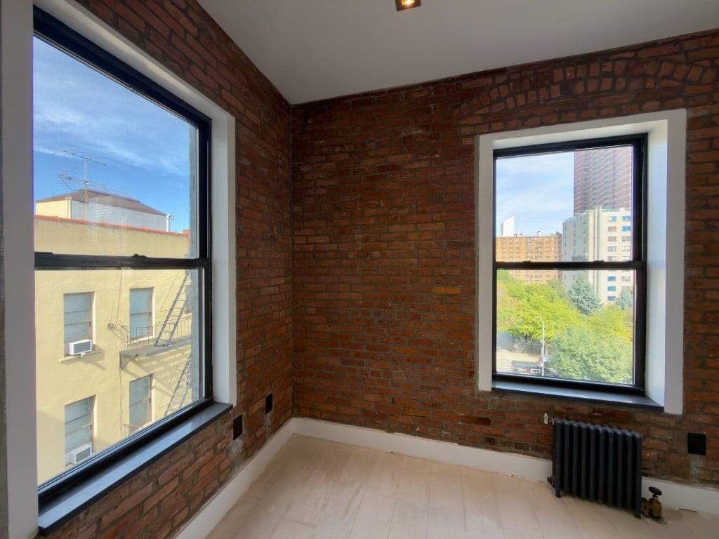 E 119th St #5C - Photo 5 of 18