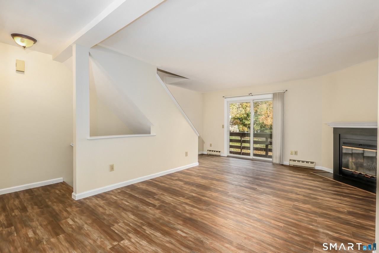 157 Shelter Rock Rd #56 - Photo 3 of 31