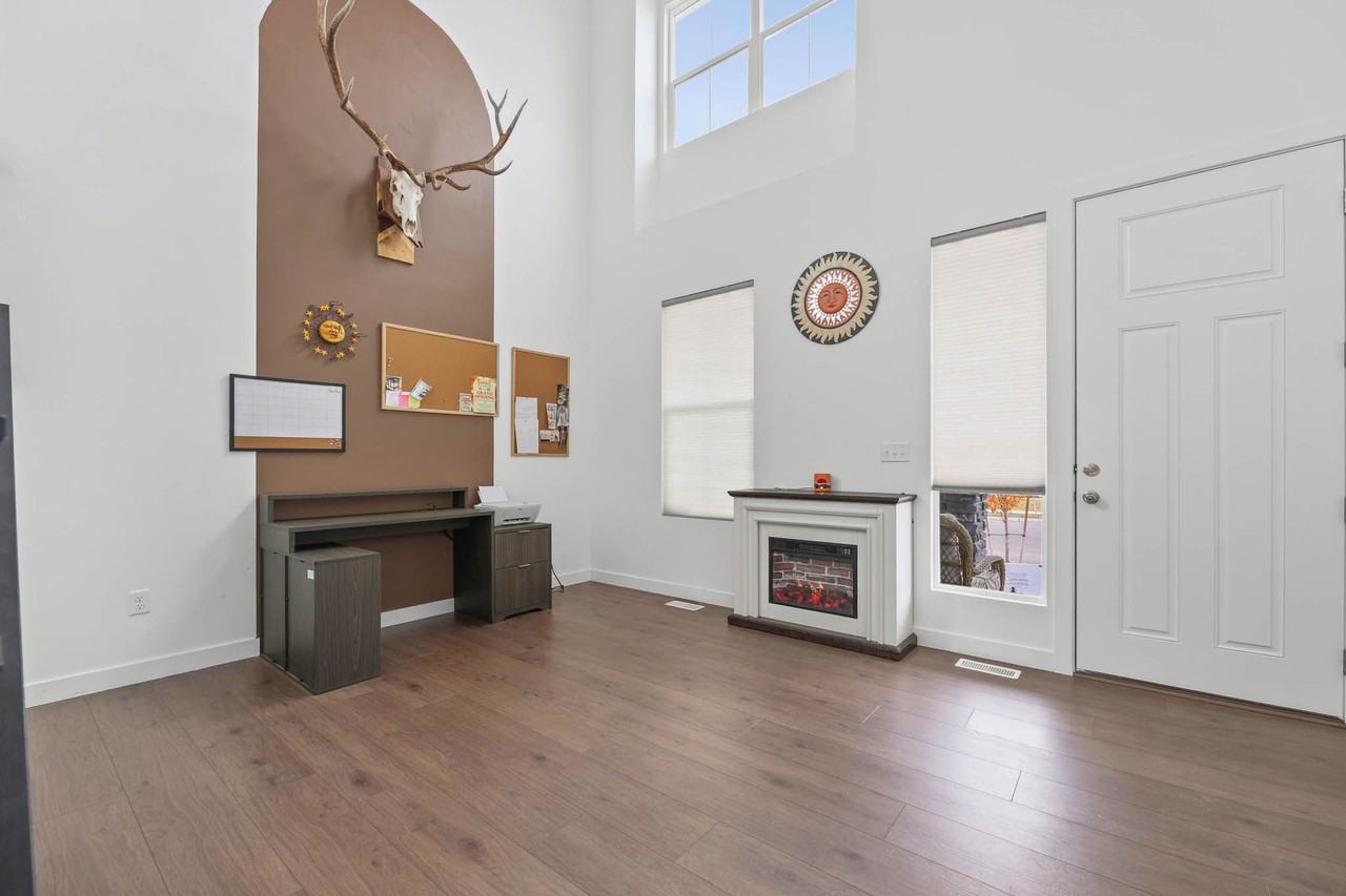 373 W Quartz Rd #1 - Photo 7 of 45