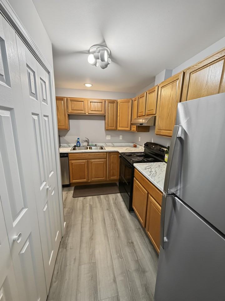 4530 Wright St #1 - Photo 3 of 7