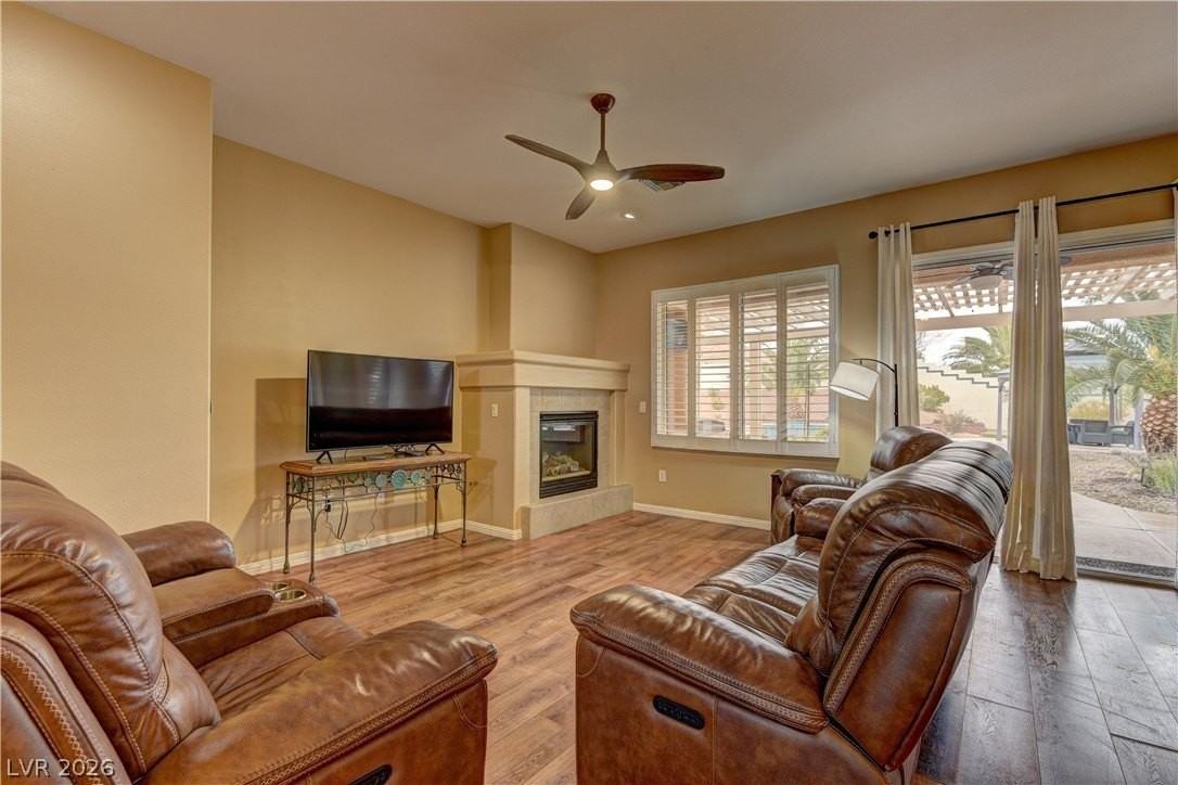 9812 Gerald Ct - Photo 6 of 33
