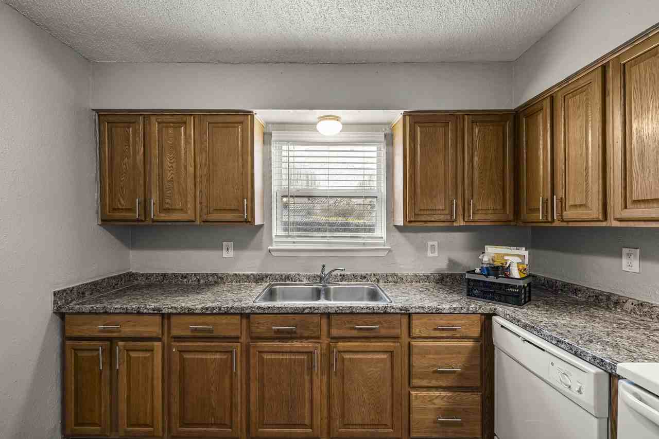 2106 Avenue K - 1 #1 - Photo 6 of 21