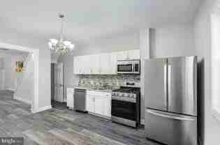428 N Lakewood Ave #1 - Photo 1 of 1