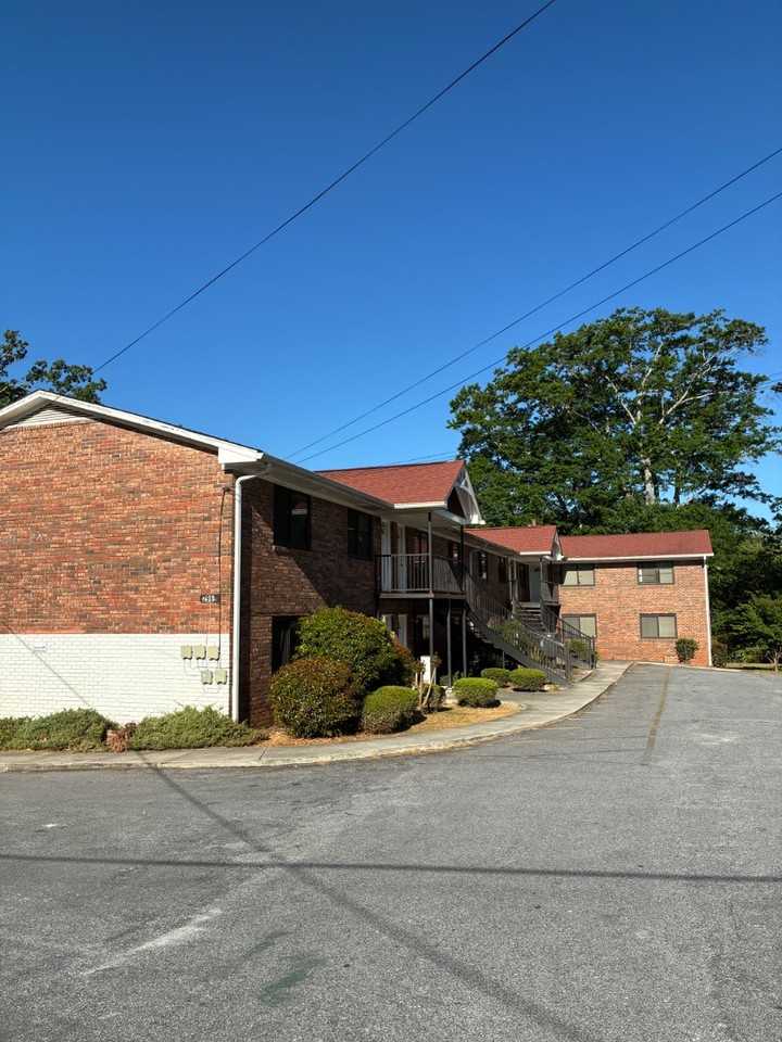 2969 Park St - Photo 2 of 10