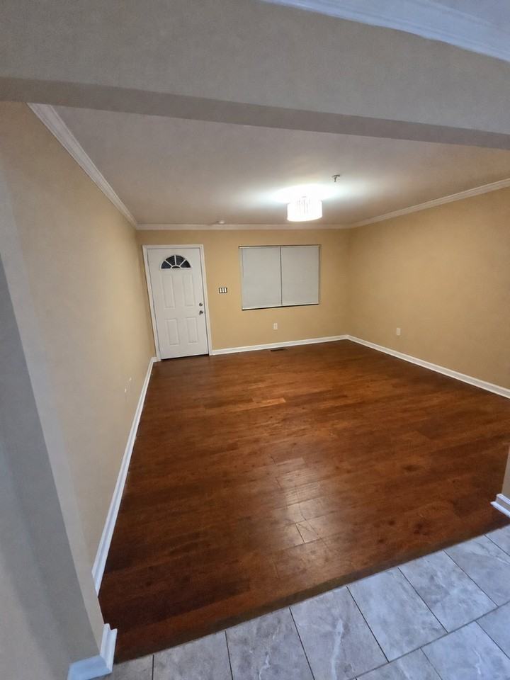 2969 Park St - Photo 4 of 10