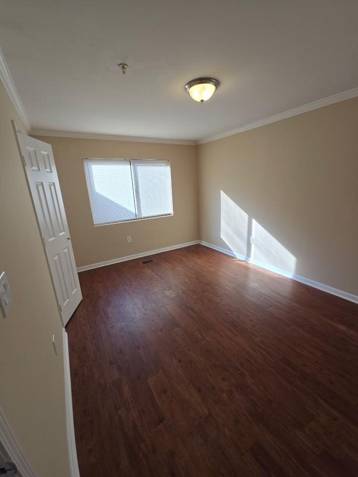 2969 Park St - Photo 7 of 10