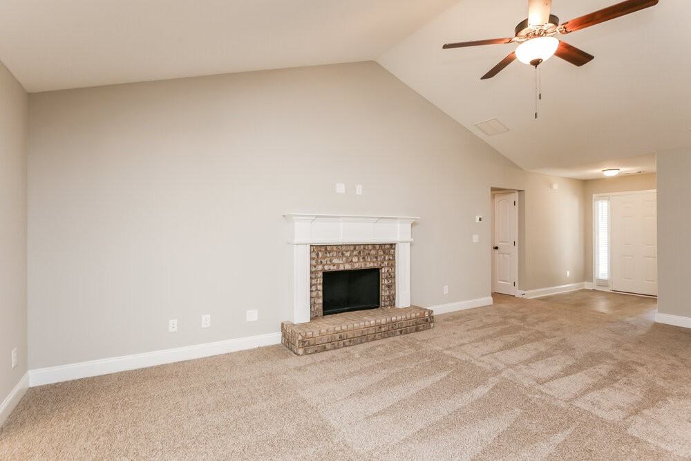 2062 Providence Rd - Photo 2 of 15