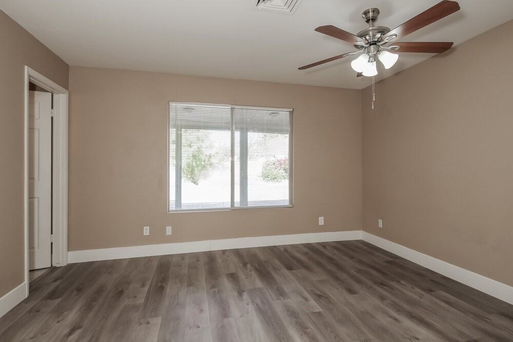 6416 W Altadena Ave - Photo 7 of 16