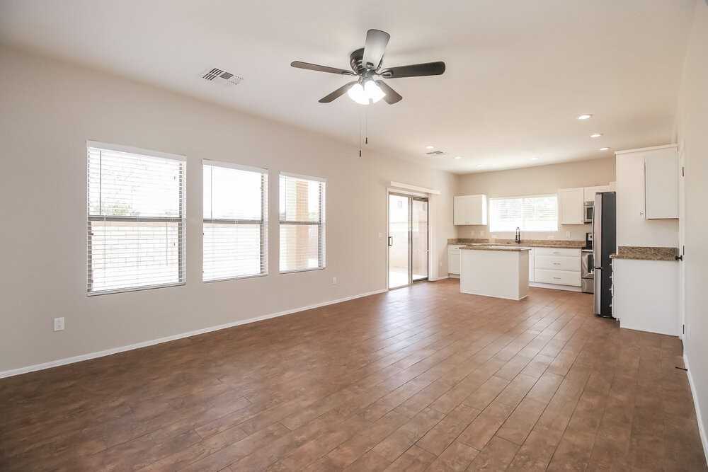 2742 S Southwind Dr - Photo 5 of 17