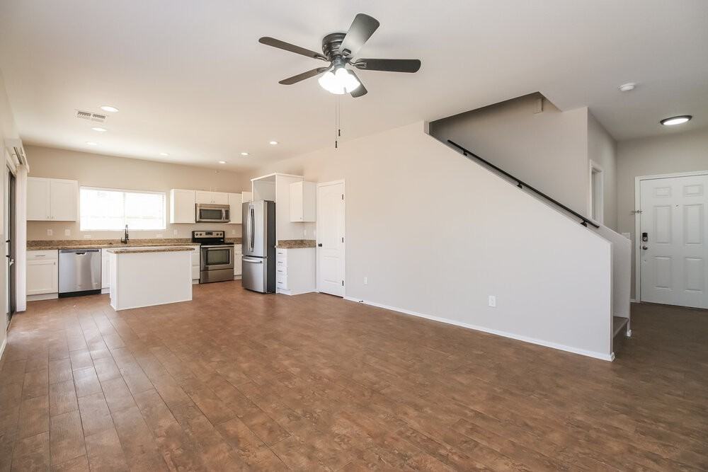 2742 S Southwind Dr - Photo 6 of 17