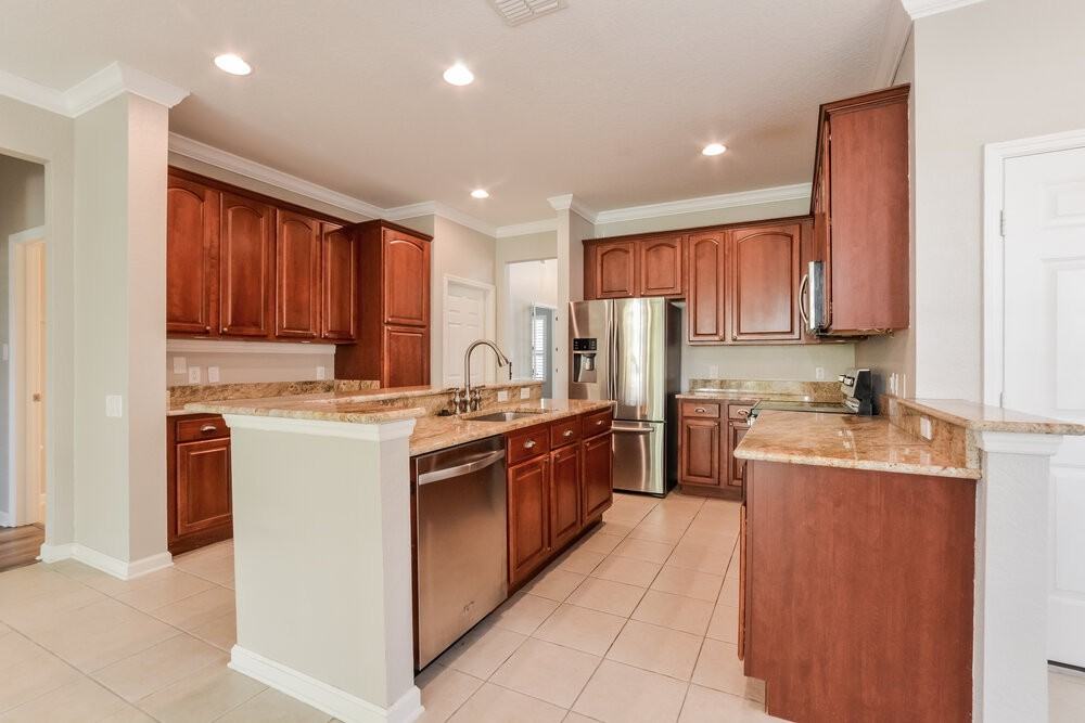 8463 Abbotsbury Dr - Photo 7 of 17