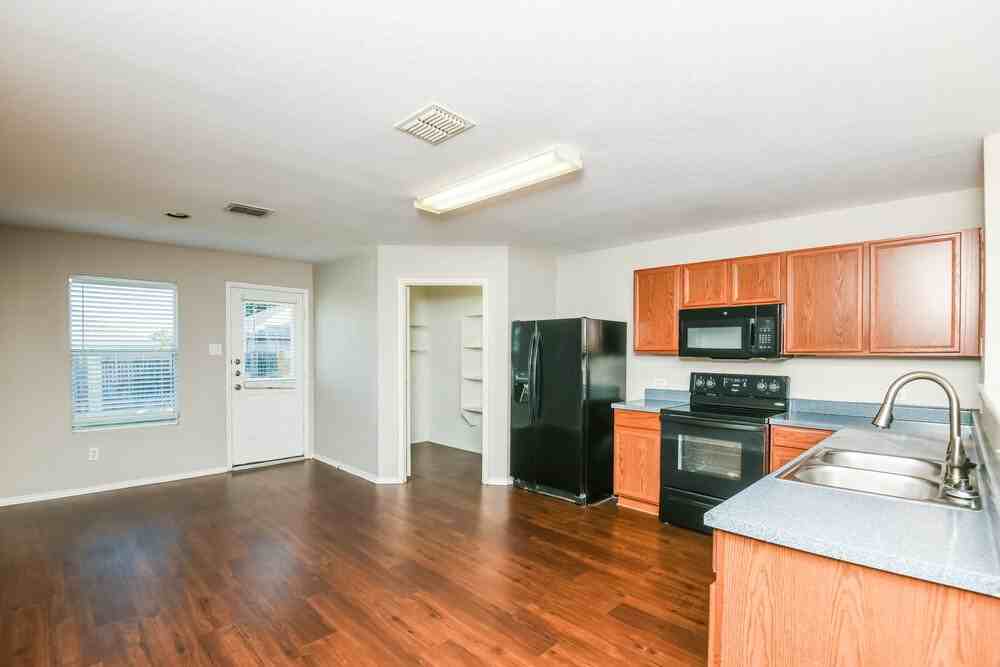 936 Poncho Ln - Photo 7 of 16