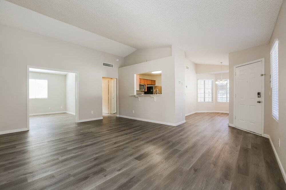 6359 W Delmonico Ln - Photo 4 of 16