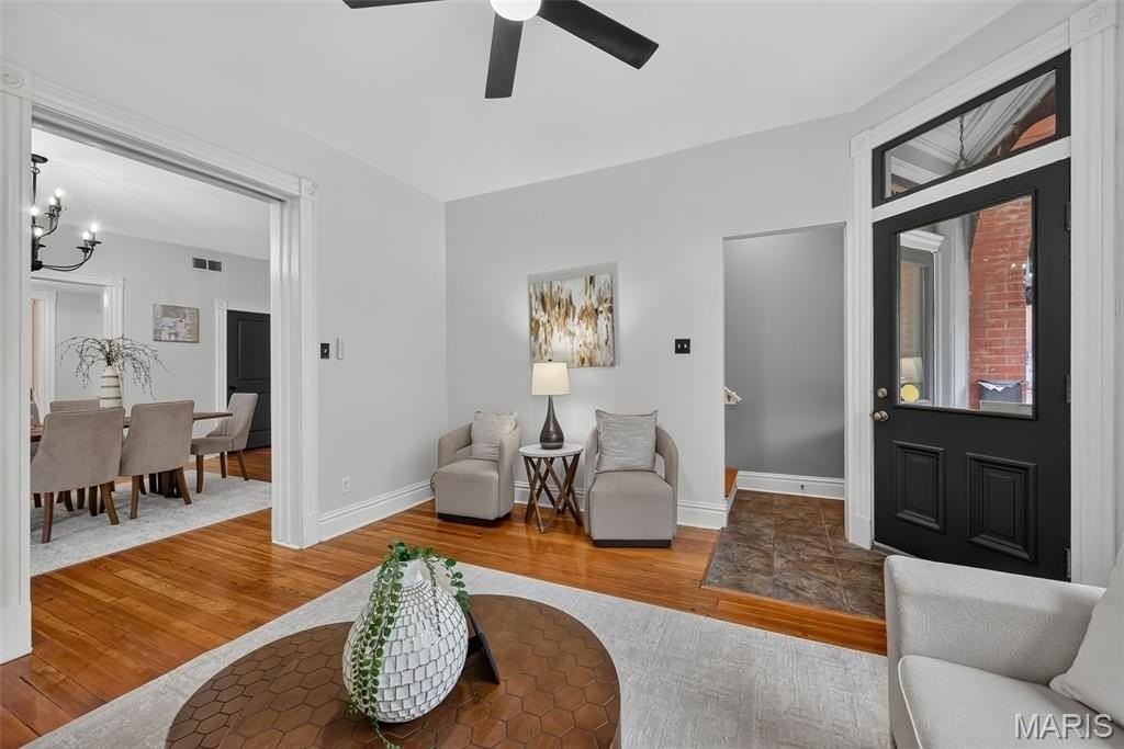 3248 California Ave - Photo 6 of 46