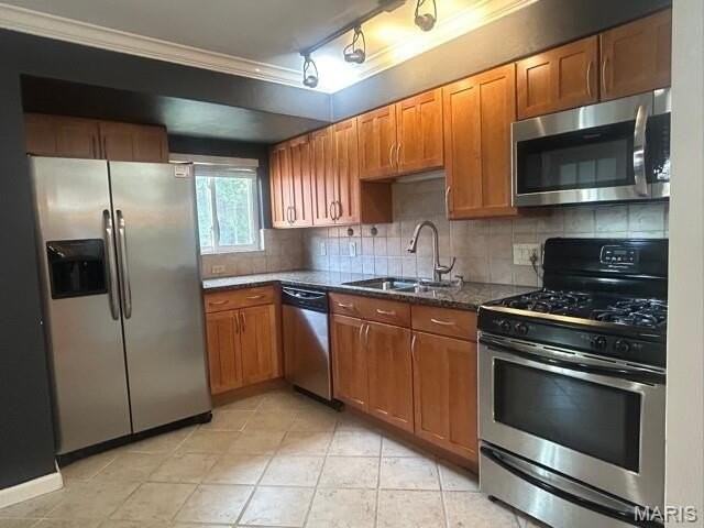 7582 Blackberry Ave - Photo 5 of 14